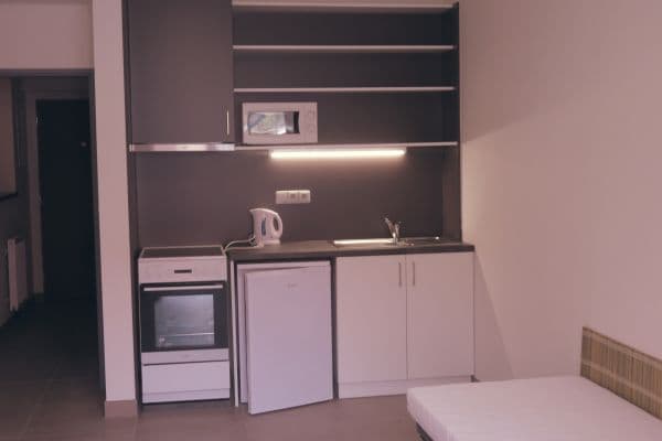 Prenájom bytu Garsoniéra 23 m², Družstevní, Kněževes Prenájom bytu Garsoniéra 23 m², Družstevní, Kněževes