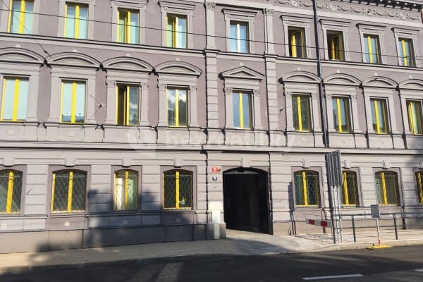 Prenájom garáže 13 m², Zenklova, Prenájom garáže 13 m², Zenklova,