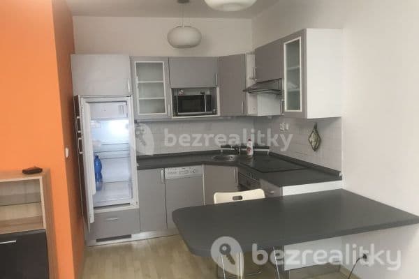 Prenájom bytu 2-izbový 37 m², Přípotoční, Praha Prenájom bytu 2-izbový 37 m², Přípotoční, Praha