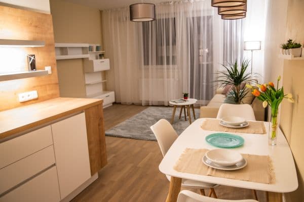 Prenájom bytu 2-izbový 58 m², Pod Stolovou Horou, Praha 5 Prenájom bytu 2-izbový 58 m², Pod Stolovou Horou, Praha 5