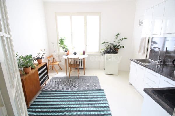 Prenájom bytu 1-izbový 42 m², U Smaltovny, Prenájom bytu 1-izbový 42 m², U Smaltovny,