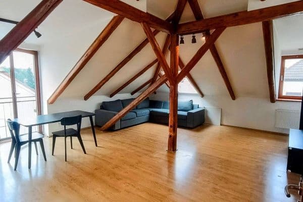 Prenájom bytu 3-izbový 90 m², Klapkova, Hlavní město Praha Prenájom bytu 3-izbový 90 m², Klapkova, Hlavní město Praha