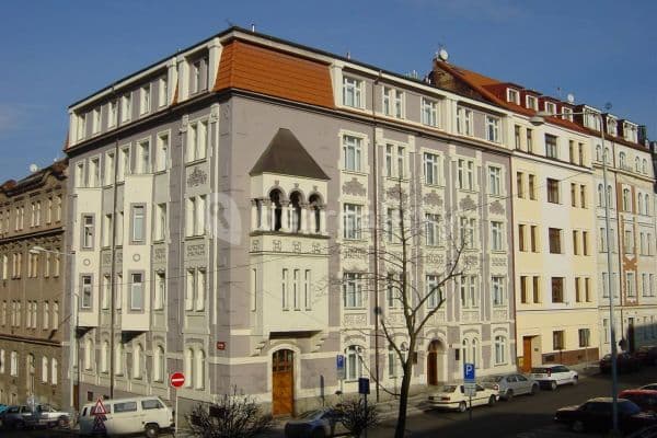 Prenájom kancelárie 15 m², Jeseniova, Hlavní město Praha Prenájom kancelárie 15 m², Jeseniova, Hlavní město Praha