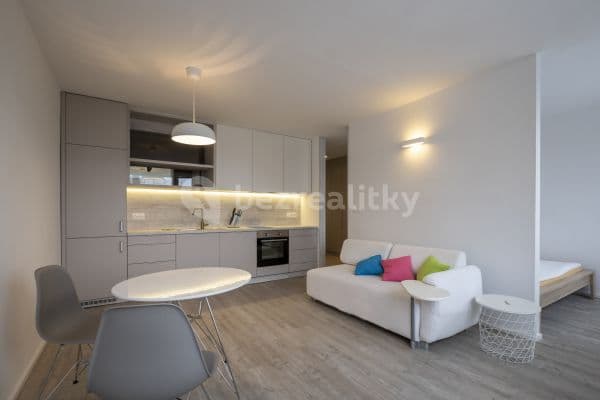 Prenájom bytu 2-izbový 38 m², Na Strži, Prenájom bytu 2-izbový 38 m², Na Strži,