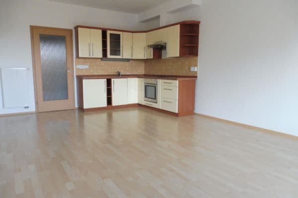 Prenájom bytu 1-izbový 35 m², Okružní, Olomouc, Olomoucký kraj Prenájom bytu 1-izbový 35 m², Okružní, Olomouc, Olomoucký kraj