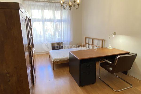 Prenájom bytu 4-izbový 110 m², Biskupcova, Praha, Praha