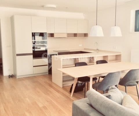 Predaj bytu 2-izbový 83 m², Nad Ostrovem, Hlavní město Praha Predaj bytu 2-izbový 83 m², Nad Ostrovem, Hlavní město Praha