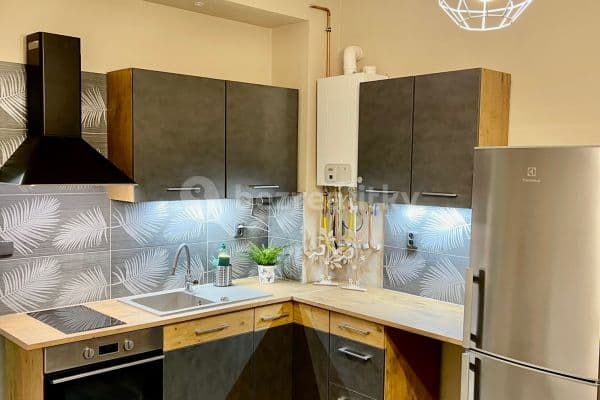 Prenájom bytu 2-izbový 49 m², Sudoměřská, Praha Prenájom bytu 2-izbový 49 m², Sudoměřská, Praha