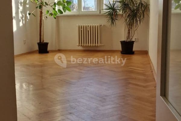 Prenájom bytu 2-izbový 63 m², Náměstí Jiřího z Lobkovic, Hlavní město Praha Prenájom bytu 2-izbový 63 m², Náměstí Jiřího z Lobkovic, Hlavní město Praha