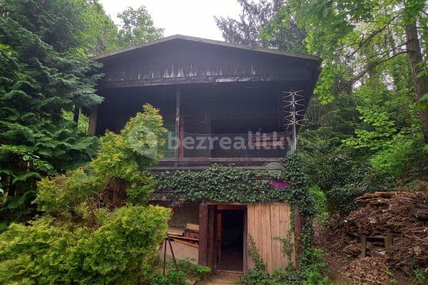 Predaj rekreačného objektu 26 m², pozemek 556 m², Chocerady Predaj rekreačného objektu 26 m², pozemek 556 m², Chocerady