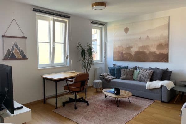 Prenájom bytu 1-izbový 42 m², Krásova, Praha Prenájom bytu 1-izbový 42 m², Krásova, Praha
