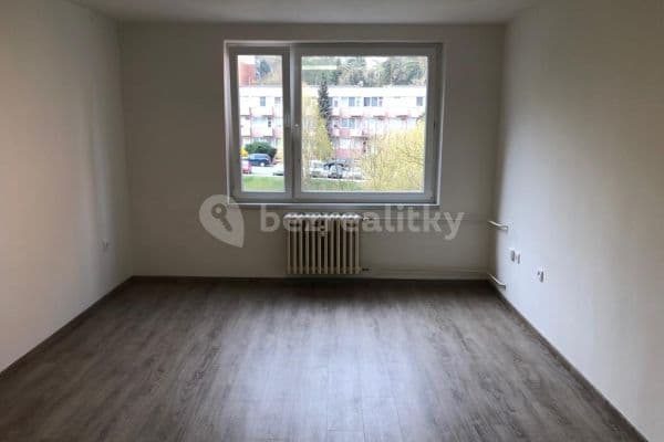 Prenájom bytu 1-izbový 47 m², Čechovská, Příbram Prenájom bytu 1-izbový 47 m², Čechovská, Příbram