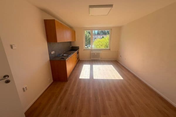 Prenájom bytu 2-izbový 47 m², Čechovská, Příbram, Středočeský kraj Prenájom bytu 2-izbový 47 m², Čechovská, Příbram, Středočeský kraj