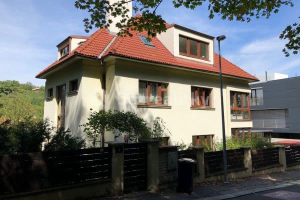 Prenájom bytu Garsoniéra 14 m², Pod Kesnerkou, Hlavní město Praha Prenájom bytu Garsoniéra 14 m², Pod Kesnerkou, Hlavní město Praha