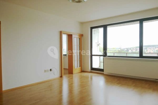 Prenájom bytu 4-izbový 80 m², Pod Fialkou, Hlavní město Praha Prenájom bytu 4-izbový 80 m², Pod Fialkou, Hlavní město Praha