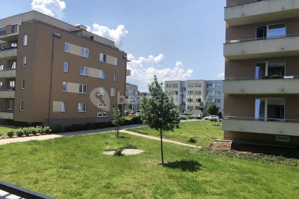 Prenájom bytu 1-izbový 40 m², Stříbrského, Praha Prenájom bytu 1-izbový 40 m², Stříbrského, Praha