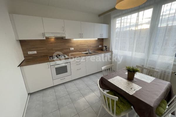 Prenájom bytu 4-izbový 83 m², Daňkova, Praha Prenájom bytu 4-izbový 83 m², Daňkova, Praha