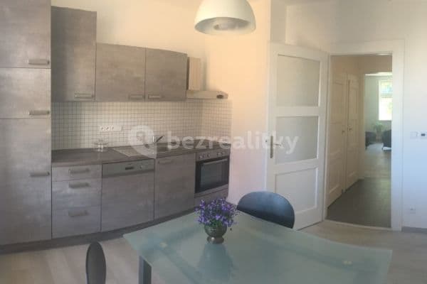 Prenájom bytu 2-izbový 60 m², Cetyňská, Praha 5 Prenájom bytu 2-izbový 60 m², Cetyňská, Praha 5