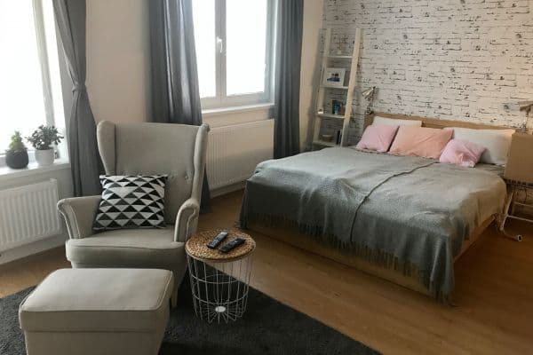 Prenájom bytu 1-izbový 34 m², Milose Havla, Praha Prenájom bytu 1-izbový 34 m², Milose Havla, Praha