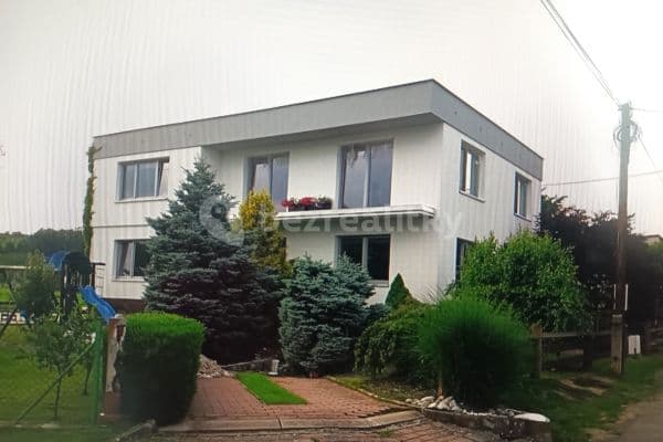 Prenájom bytu 4-izbový 120 m², Zádědina, Zlín Prenájom bytu 4-izbový 120 m², Zádědina, Zlín