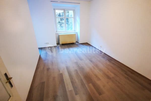 Prenájom bytu 2-izbový 45 m², V Háji, Praha 7