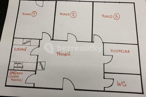 Prenájom bytu 3-izbový 75 m², Dvacátého osmého pluku, Praha Prenájom bytu 3-izbový 75 m², Dvacátého osmého pluku, Praha