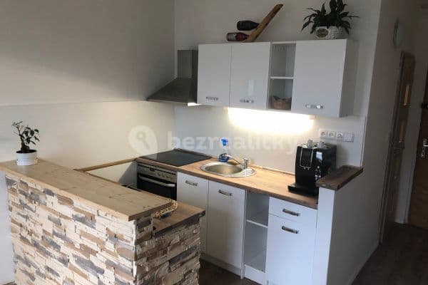 Prenájom bytu 2-izbový 37 m², Barrandova, Ústí nad Labem, Ústecký kraj Prenájom bytu 2-izbový 37 m², Barrandova, Ústí nad Labem, Ústecký kraj