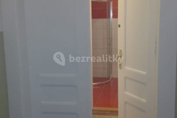 Prenájom bytu 3-izbový 64 m², Husova, Mladá Boleslav Prenájom bytu 3-izbový 64 m², Husova, Mladá Boleslav