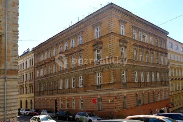 Prenájom bytu 3-izbový 58 m², Grafická, Praha 5 Prenájom bytu 3-izbový 58 m², Grafická, Praha 5