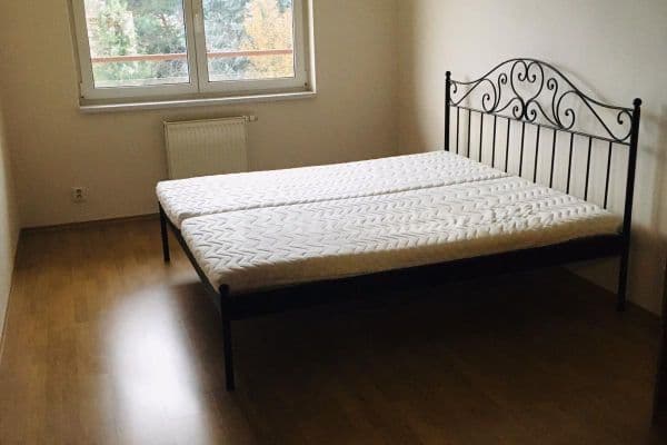 Prenájom bytu 2-izbový 58 m², Za Sídlištěm, Dolní Břežany Prenájom bytu 2-izbový 58 m², Za Sídlištěm, Dolní Břežany