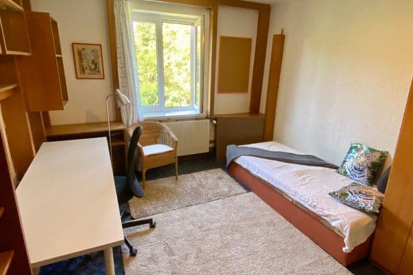 Prenájom bytu Garsoniéra 20 m², Buštěhradská, Praha Prenájom bytu Garsoniéra 20 m², Buštěhradská, Praha