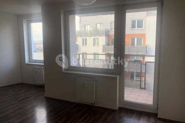 Prenájom bytu 1-izbový 33 m², Ve Slatinách, Praha 10 Prenájom bytu 1-izbový 33 m², Ve Slatinách, Praha 10