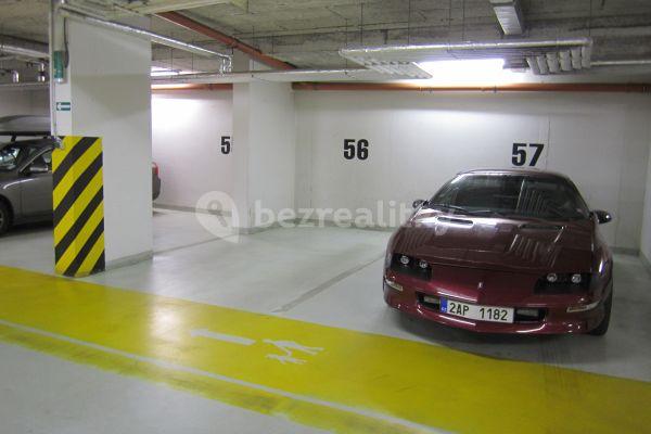 Prenájom garáže 18 m², Patočkova, Hlavní město Praha