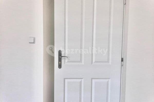 Prenájom bytu 2-izbový 70 m², Za Poštou, Olomouc Prenájom bytu 2-izbový 70 m², Za Poštou, Olomouc