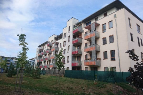 Prenájom bytu 3-izbový 79 m², Bermanova, Praha Prenájom bytu 3-izbový 79 m², Bermanova, Praha