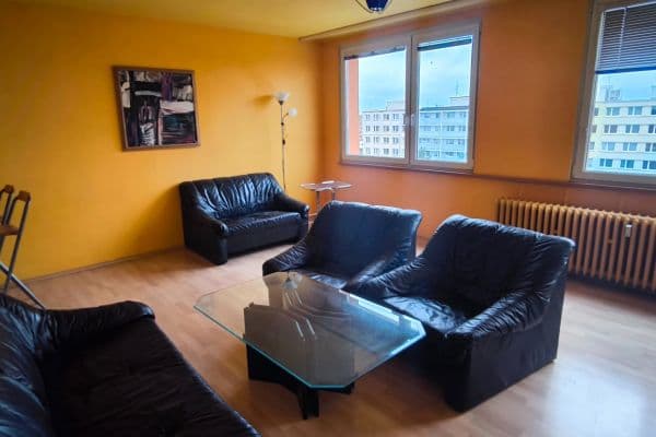 Prenájom bytu 3-izbový 72 m², Kovařovicova, Praha Prenájom bytu 3-izbový 72 m², Kovařovicova, Praha