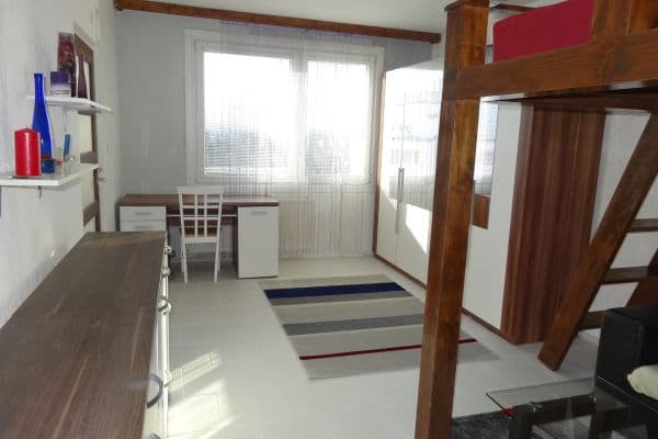 Prenájom bytu 1-izbový 39 m², Brněnská, Plzeň Prenájom bytu 1-izbový 39 m², Brněnská, Plzeň