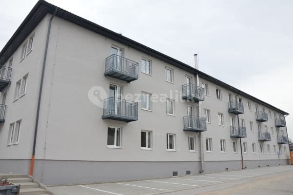 Prenájom bytu 2-izbový 34 m², Milovice, Středočeský kraj