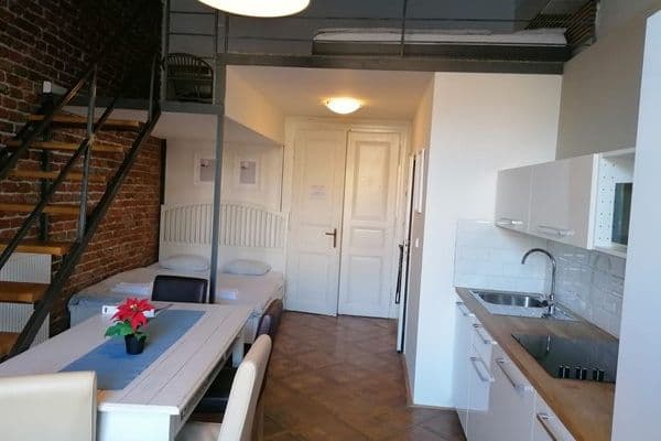 Prenájom bytu Garsoniéra 37 m², Karlovo Náměstí, Praha Prenájom bytu Garsoniéra 37 m², Karlovo Náměstí, Praha