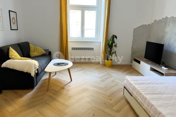 Prenájom bytu 1-izbový 42 m², Bořivojova, Praha Prenájom bytu 1-izbový 42 m², Bořivojova, Praha