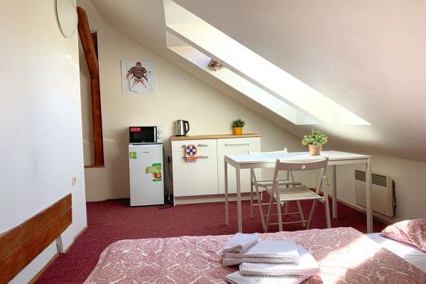 Prenájom bytu 2-izbový 55 m², Kováků, Praha Prenájom bytu 2-izbový 55 m², Kováků, Praha