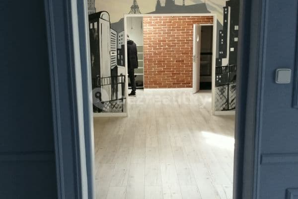 Prenájom bytu 2-izbový 51 m², Navrátilova, Praha Prenájom bytu 2-izbový 51 m², Navrátilova, Praha