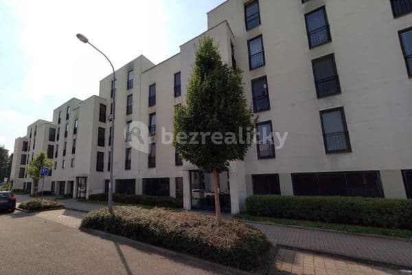 Prenájom bytu 2-izbový 55 m², Nad Přehradou, Brno Prenájom bytu 2-izbový 55 m², Nad Přehradou, Brno