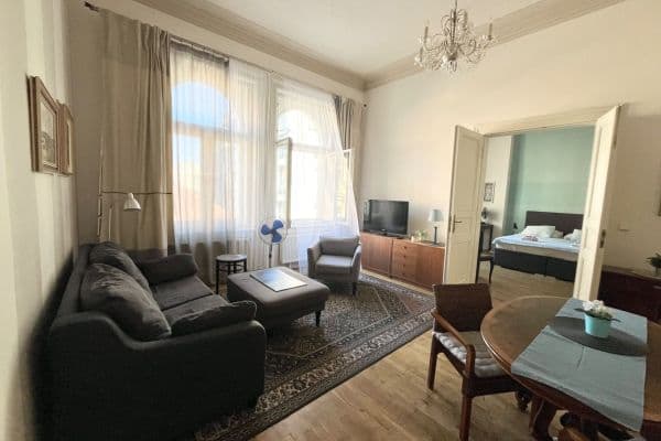 Prenájom bytu 2-izbový 75 m², Jungmannova, Praha Prenájom bytu 2-izbový 75 m², Jungmannova, Praha