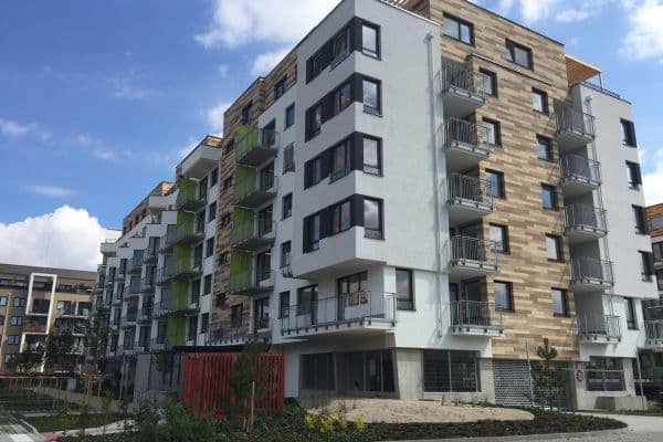 Prenájom bytu 2-izbový 50 m², Makedonská, Praha Prenájom bytu 2-izbový 50 m², Makedonská, Praha