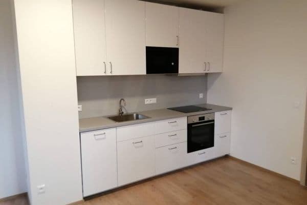 Prenájom bytu 2-izbový 59 m², Svatošových, Praha Prenájom bytu 2-izbový 59 m², Svatošových, Praha