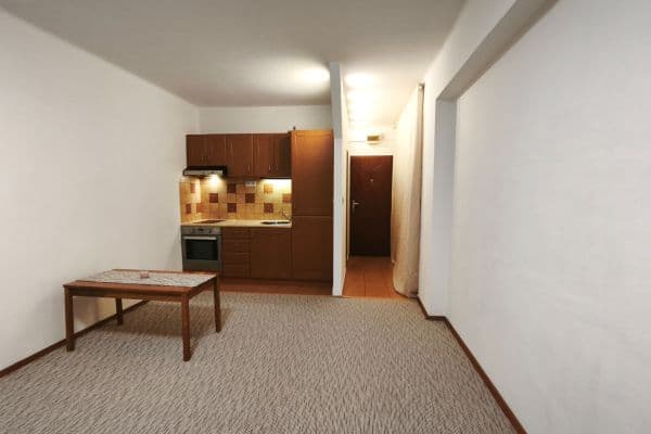 Prenájom bytu 1-izbový 38 m², Kunštátská, Poděbrady Prenájom bytu 1-izbový 38 m², Kunštátská, Poděbrady