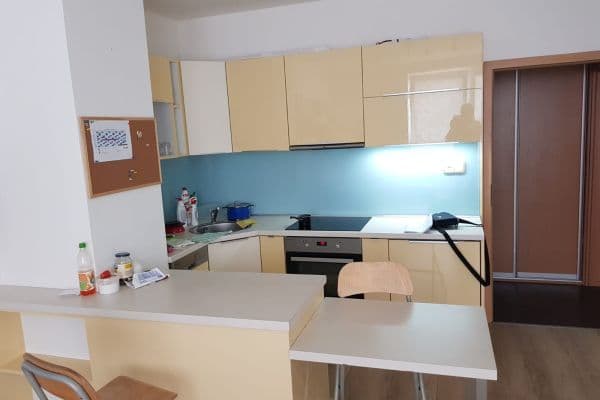 Prenájom bytu 3-izbový 70 m², U Kasáren, Mladá Boleslav Prenájom bytu 3-izbový 70 m², U Kasáren, Mladá Boleslav