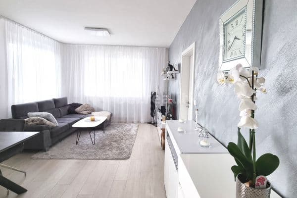 Prenájom bytu 2-izbový 56 m², Honzíkova, Praha Prenájom bytu 2-izbový 56 m², Honzíkova, Praha