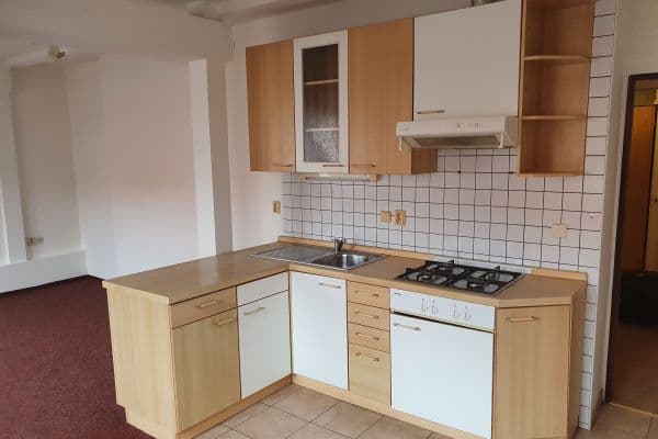 Prenájom bytu 2-izbový 61 m², Politických Vězňů, Plzeň Prenájom bytu 2-izbový 61 m², Politických Vězňů, Plzeň